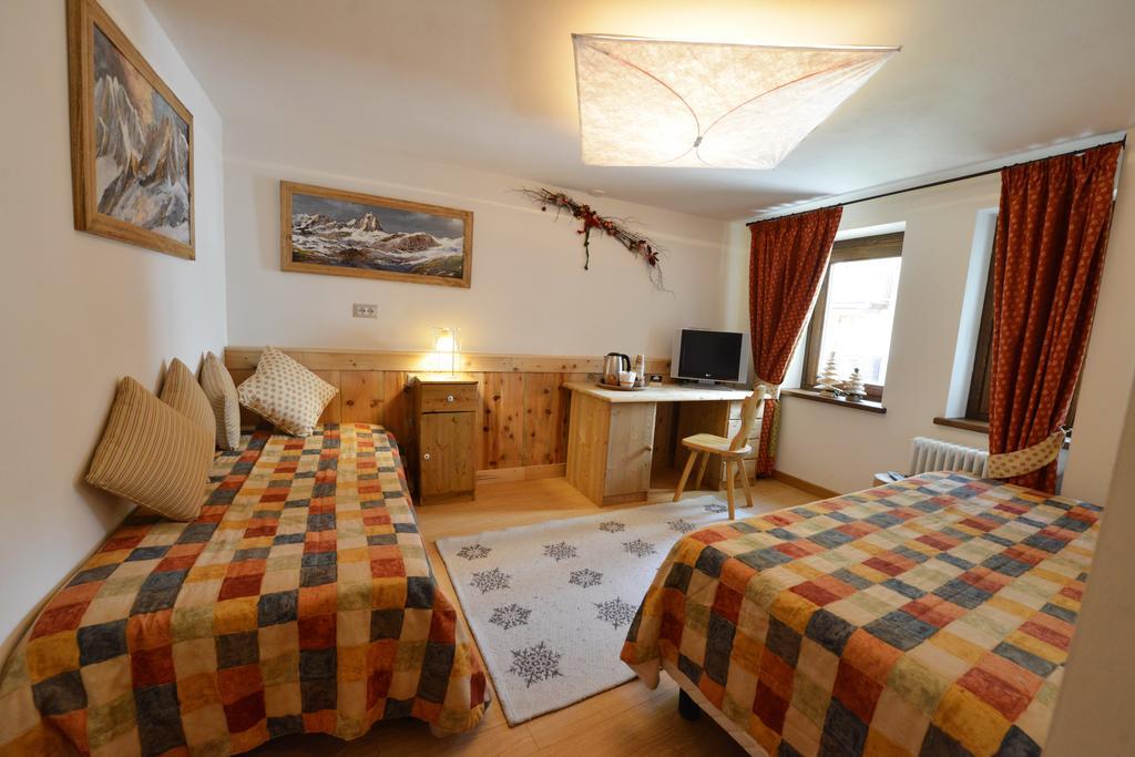 Hotel Du Grand Paradis - 1899 Auberge Boutique 科涅 外观 照片