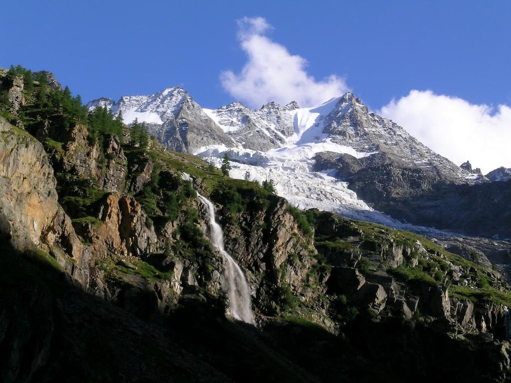 Hotel Du Grand Paradis - 1899 Auberge Boutique 科涅 外观 照片