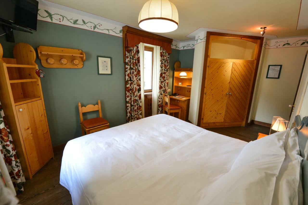 Hotel Du Grand Paradis - 1899 Auberge Boutique 科涅 外观 照片